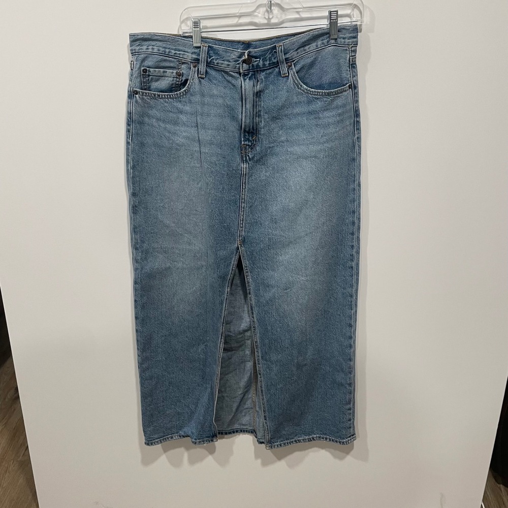 Levi Strauss Premium Denim Maxi Skirt Light Wash High Rise Slit Size 32